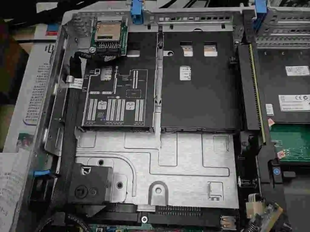 机架服务器DELL戴尔R720XD后置背板安装（瞎折腾）